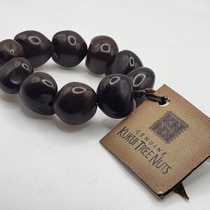 NWT Stretchy Kukui Nut Bracelet 8in